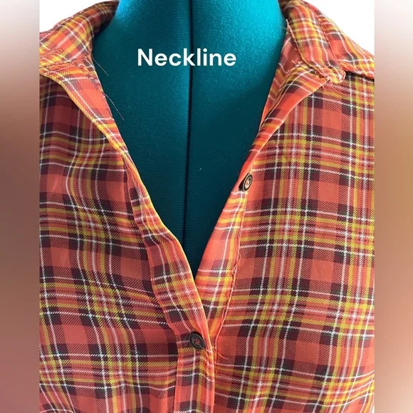 Dream Out Loud Sleeveless Top with Peplum - Picture 4 of 8